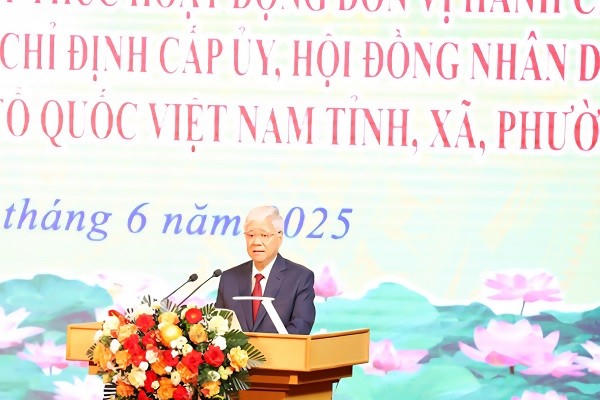 Ủy viên Bộ Chính trị, Bí thư Trung ương Đảng, Chủ tịch Ủy ban Trung ương MTTQ Việt Nam Đỗ Văn Chiến, phát biểu tại buổi lễ.