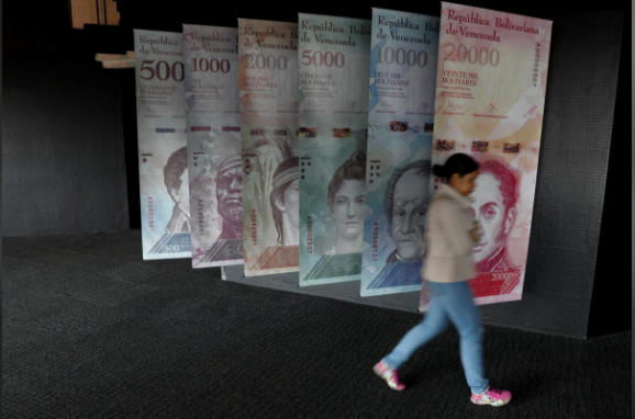Đồng tiền của Venezuela gần như vô giá trị (Nguồn: Reuters).
