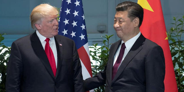 Tổng thống Donald Trump (trái) và Chủ tịch Trung Quốc Tập Cận Bình (Ảnh: Reuters)