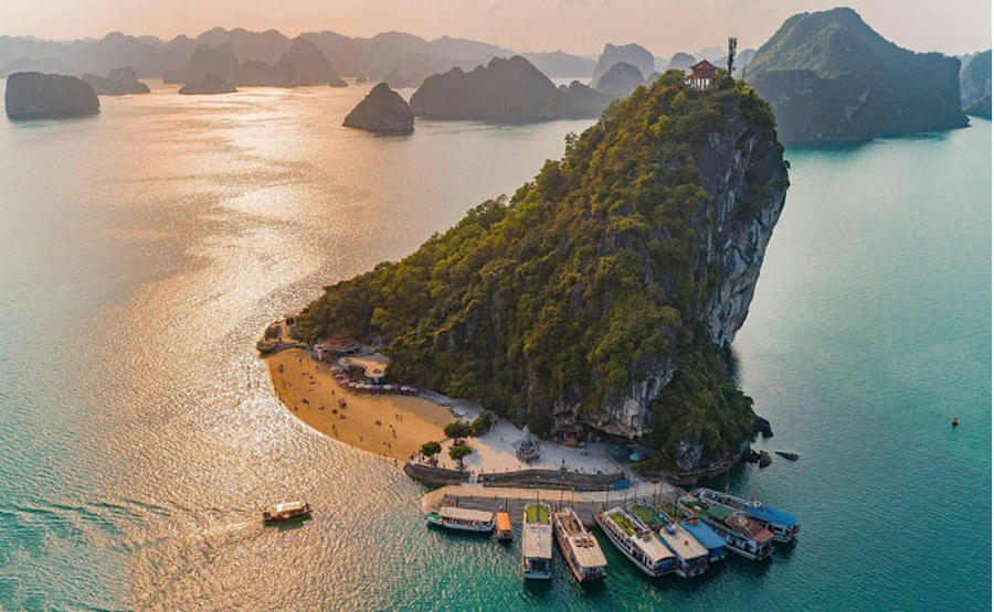 UNESCO chính thức ghi danh Vịnh Hạ Long - Quần đảo Cát Bà là Di sản thiên nhiên thế giới