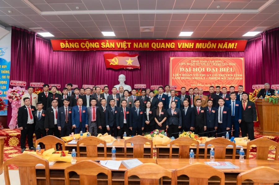 Các đại biểu tại Đại hội Liên đoàn Võ thuật cổ truyền tỉnh Lâm Đồng.
