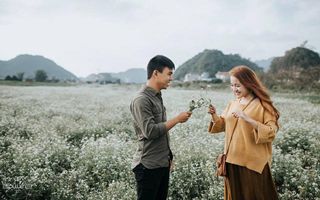 Chia sẻ về bộ ảnh, Nho Toàn cho biết: “Trong chuyến du lịch Sa Pa, Mộc Châu bọn mình lưu giữ những khoảnh khắc tự nhiên nhất. Những bức hình thiên về cảm xúc nên chúng tôi đã phải thực hiện nhiều lần để có được bộ ảnh ưng ý, tất cả đều được chụp bằng chân máy ảnh. Đó là điều hết sức đặc biệt”.