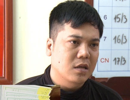 Giám đốc Công ty "ma" Hoàng Quang Hùng tại cơ quan điều tra. (Ảnh: Công an Thanh Hóa cung cấp)