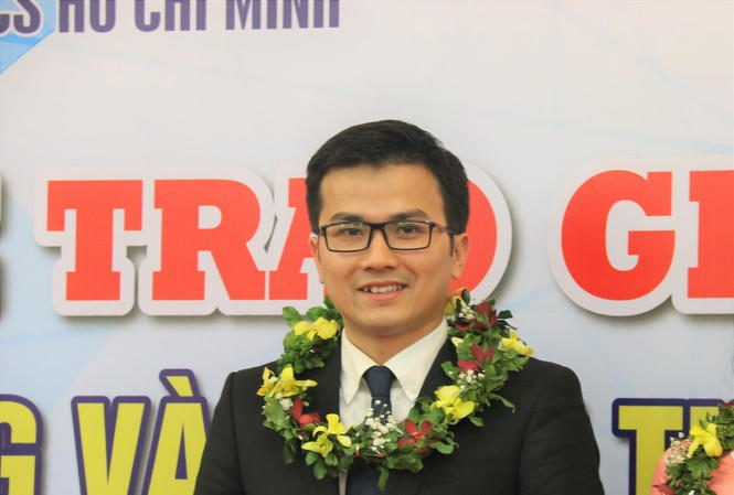 Anh23.