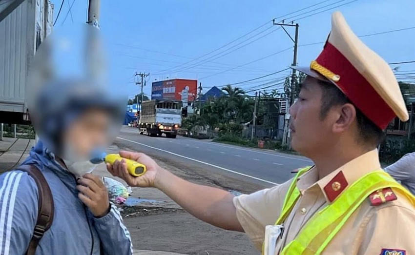 Đồng Nai tăng cường kiểm tra trật tự ATGT.