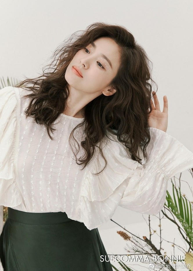 Song Hye Kyo tóc xù xinh đẹp ngất ngây trong loạt ảnh tung đúng Valentine - ảnh 8