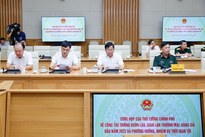 Lãnh đạo các bộ, ngành, cơ quan Trung ương; thành viên Ban Chỉ đạo 389 Quốc gia tham dự buổi làm việc - Ảnh: VGP