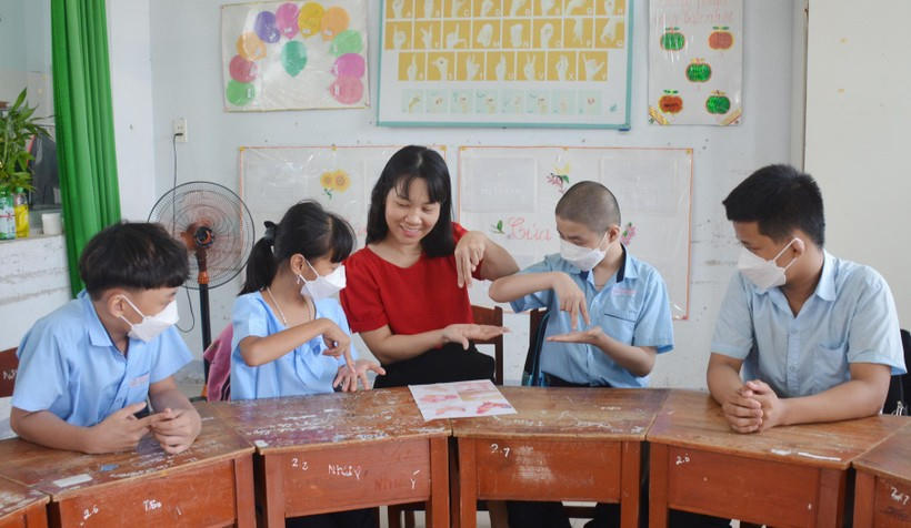 thanh-lap-hoi-dong-tham-tham-dinh-quy-hoach-mang-luoi-co-so-giao-duc-chuyen-biet-doi-voi-nguoi-khuyet-tat