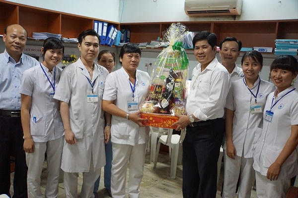 Lãnh đạo Bệnh viện luôn chăm lo đời sống CB-CNV.