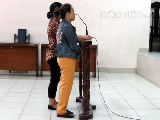 Các bị cáo tại phiên tòa sáng nay. (Ảnh: báo Dân Việt)