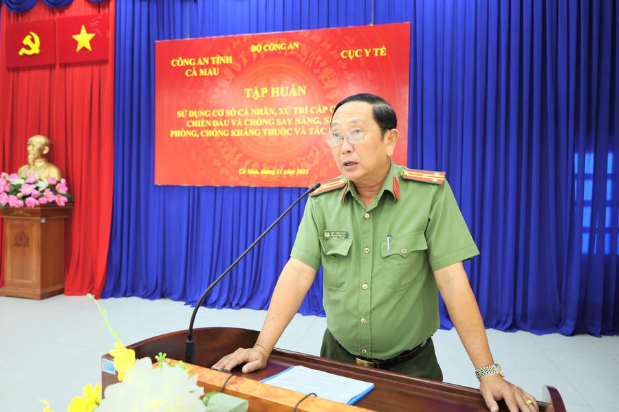 Thượng tá Châu Thanh Phong - Giám đốc Bệnh viện Công an tỉnh Cà Mau, phát biểu khai mạc.