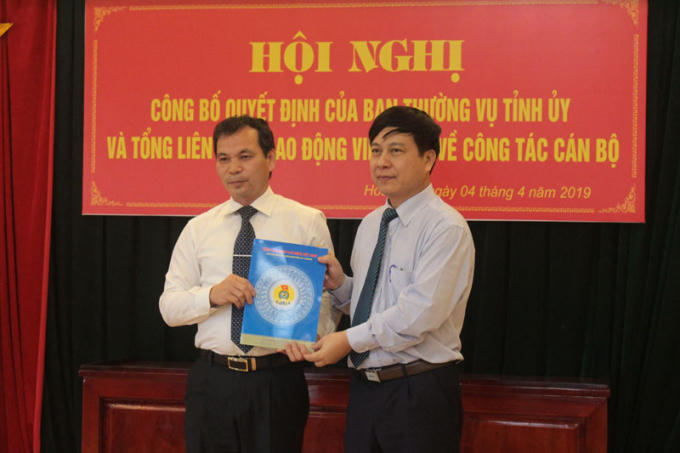 Đồng chí Nguyễn Mạnh Cương được bổ nhiệm giữ chức Chủ tịch Liên đoàn Lao động tỉnh Hòa Bình.