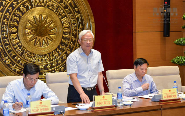 Phó Chủ tịch Quốc hội Uông Chu Lưu - Trưởng Đoàn giám sát chủ trì phiên họp của Đoàn giám sát ngày 28/7 vừa qua (ảnh: Quochoi.vn)