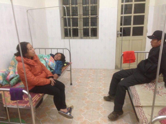Gia đinh lo lắng sức khỏe của các nạn nhân
