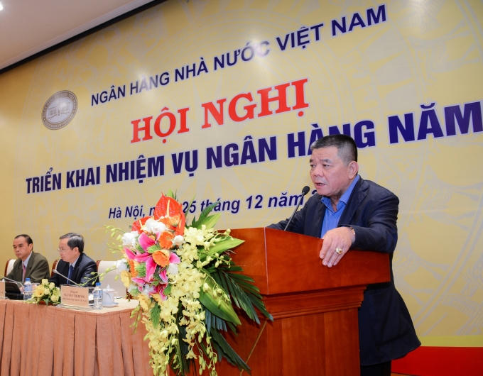Chủ tịch HĐQT BIDV Trần Bắc Hà phát biểu ý kiến tại Hội nghị Triển khai nhiệm vụ ngân hàng năm 2016. Tại Hội nghị này, ông Hà đã đề cập nhiều giải pháp để đẩy mạnh công tác cải cách hành chính của ngành Ngân hàng.