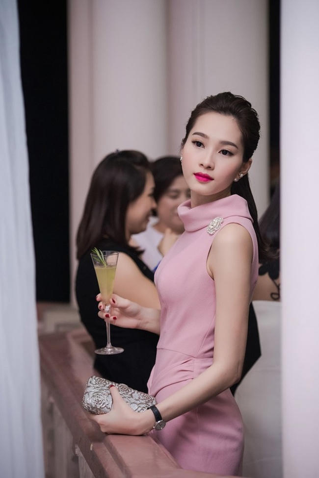 Cô luôn xinh đẹp ở mọi góc nhìn. Ảnh: internet.