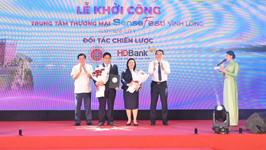 Trung tâm thương mại SenseFesti Vĩnh Long là một hạng mục trong dự án Gateway City