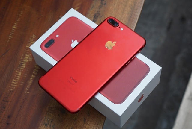 iPhone 7 Plus - Ra mắt từ tháng 9/2016, iPhone 7 Plus là một trong những thiết bị