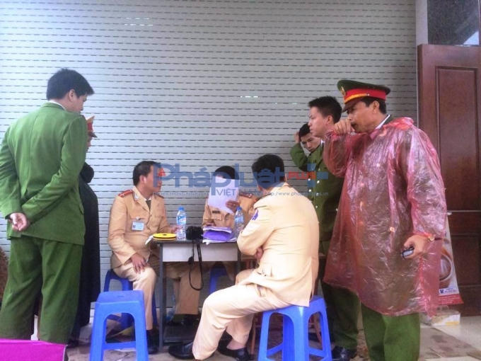 Cơ quan chức năng đã kịp thời có mặt giải quyết vụ việc.