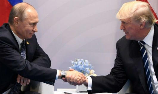 Tổng thống Mỹ Donald Trump và Tổng thống Nga Putin.