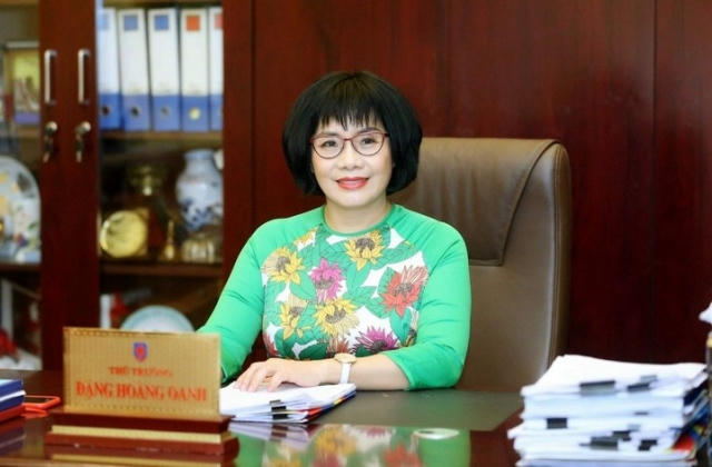 Thủ tướng Chính phủ bổ nhiệm lại Thứ trưởng Bộ Tư pháp Đặng Hoàng Oanh