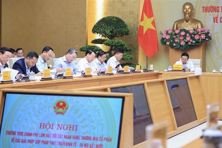 Hệ thống ngân hàng thực hiện "6 tăng, 6 giảm, 6 tăng tốc, bứt phá" (Ảnh: VGP/Nhật Bắc).