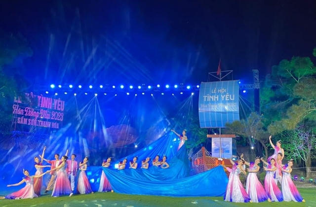 “Lễ hội Tình yêu - Hòn Trống Mái Sầm Sơn 2023”