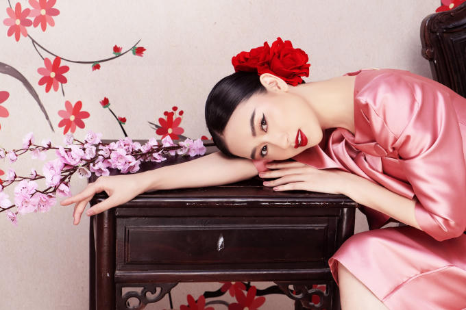 H&agrave; Thu tặng fan th&ecirc;m 2 video clip hậu trường l&uacute;c ghi &acirc;m