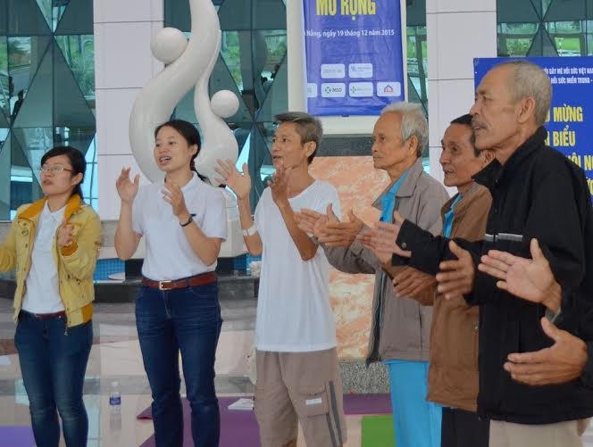 Đ&agrave; Nẵng: Gi&aacute;ng sinh ấm &aacute;p của những bệnh nh&acirc;n ung thư