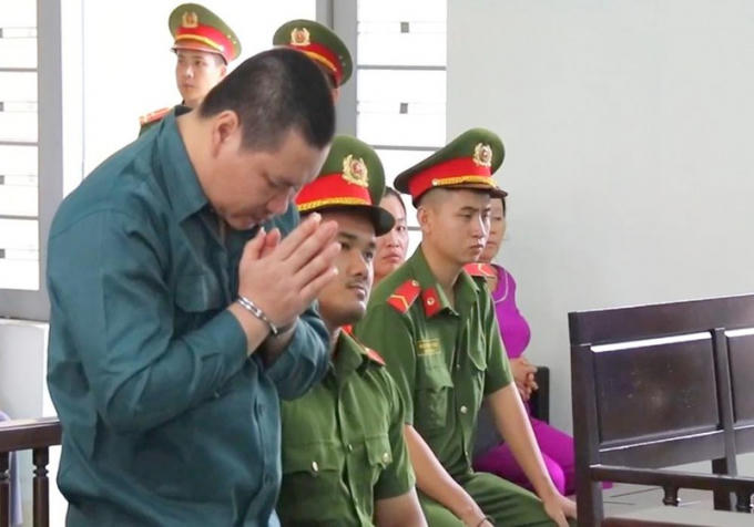 Anh128.