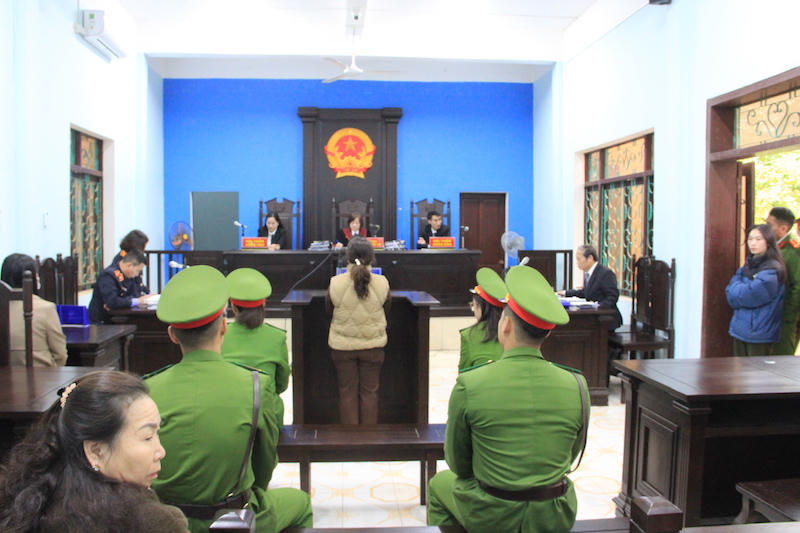 Toàn cảnh phiên toà.