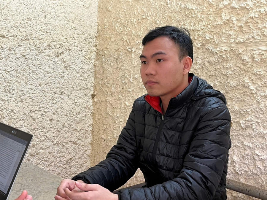 Nguyễn Văn Đồng được giao nhiệm vụ quản lý và vận hành hàng trăm tài khoản Facebook ảo - Ảnh Công an Hà Tĩnh.