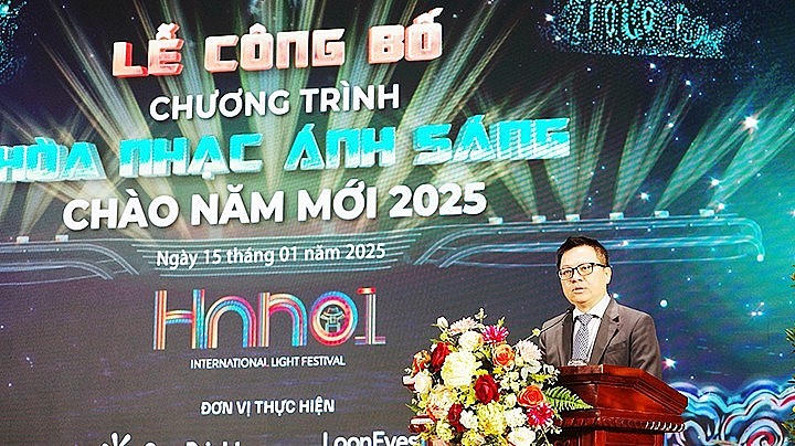 Ông Lê Quốc Minh - Ủy viên T.Ư Đảng, Tổng Biên tập Báo Nhân Dân, Phó Trưởng ban Tuyên giáo Trung ương, Chủ tịch Hội Nhà báo Việt Nam phát biểu tại Lễ công bố chương trình Hòa nhạc ánh sáng - Chào năm mới 2025.