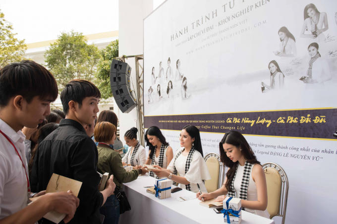 Kỳ Duyên, Mỹ Linh, Trương Thị May, Thùy Dung