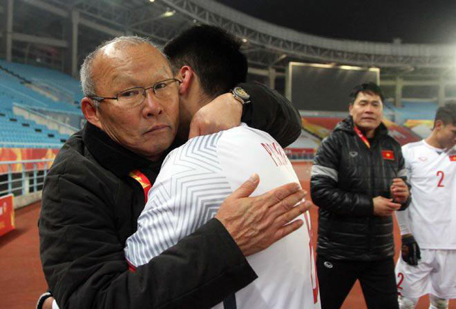 'Oppa Park Hang Seo' - B&agrave;i h&aacute;t d&agrave;nh tặng người thầy đ&atilde; gi&uacute;p b&oacute;ng đ&aacute; Việt Nam l&agrave;m n&ecirc;n kỳ t&iacute;ch