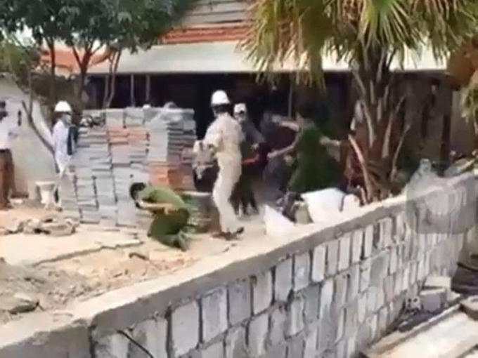 998803cbee3f12614b2e-0818-1049