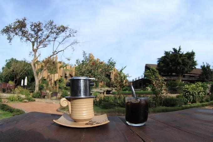 Một góc nhìn của Làng cà phê Trung Nguyên, với ly cà phê thơm ngon bậc nhất. (Ảnh: Báo Du lịch)