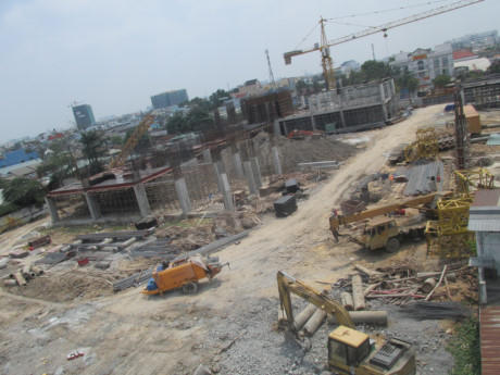 Vi phạm trật tự xây dựng sẽ không được cấp phép kinh doanh, sổ hồng.