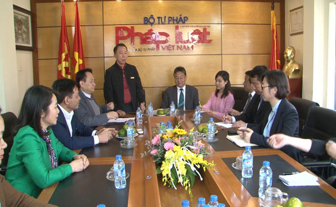 TS, Nhà báo Đào Văn Hội - Tổng biên tập Báo Pháp luật Việt Nam đang phát biểu  chào đón Hội nhà báo Trung Quốc