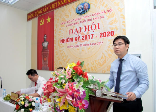 Ngày 26/9, Chi bộ Báo Tuổi trẻ Thủ đô tổ chức Đại hội nhiệm kỳ 2017 – 2020. Ông Nguyễn Văn Thắng, UVBTV Trung ương Đoàn, Thành ủy viên, Bí thư Đảng ủy, Bí thư Thành đoàn Hà Nội đến dự và chỉ đạo Đại hội.