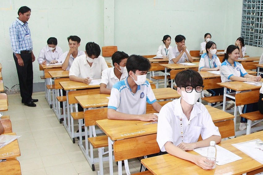 Gần 1,17 triệu học sinh trong cả nước sẽ thi môn Ngữ văn - môn thi đầu tiên trong kỳ thi tốt nghiệp THPT năm 2025. Ảnh minh hoạ.