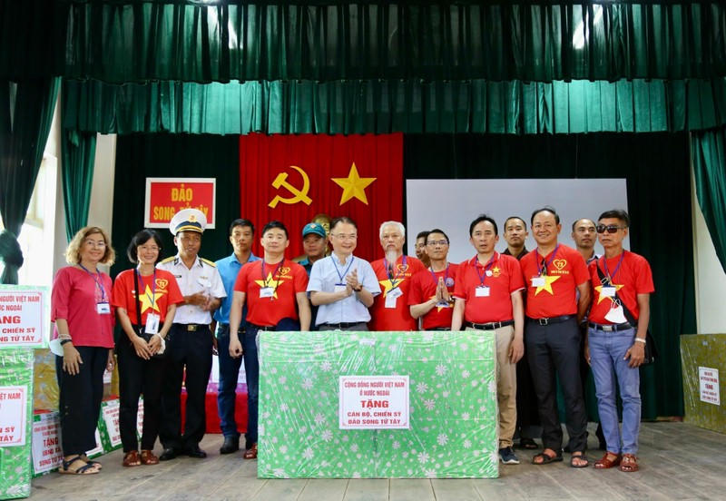 Hình ảnh trong khuôn khổ chuyến công tác.