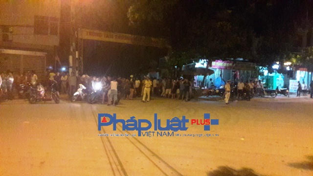 Hiện trường xảy ra vụ án mạng kinh hoàng (ảnh Đào Tấn)