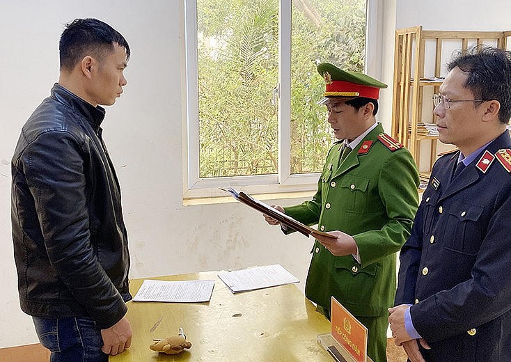 Tại ngoại là hình thức áp dụng đối với đối tượng đang có quyết định điều tra của cơ quan điều tra nhưng không bị tạm giam. (Hình minh họa)