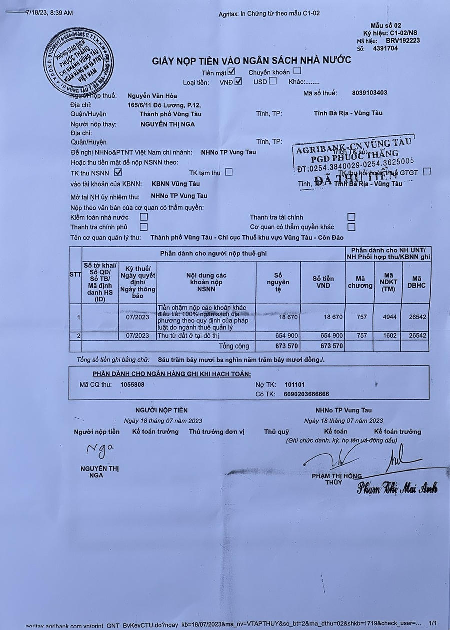 Dù bị kiện vì xây dựng nhà và sinh sống trên đất của người khác nhưng vẫn được thực hiện nghĩa vụ thuế cho đến nay.