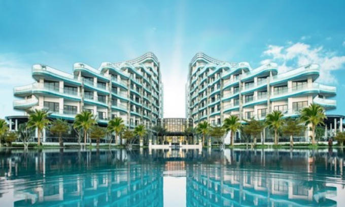 Bên cạnh đó, Vinpearl Resort & Golf Nam Hội An còn chinh phục gôn thủ bằng những tiện ích và dịch vụ xứng tầm của chuỗi khách sạn nghỉ dưỡng tiêu chuẩn 5 sao quốc tế Vinpearl Resort & Golf Nam Hội An.