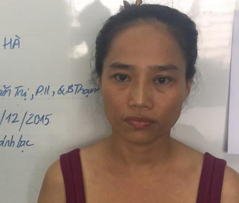"Bà trùm" Nguyễn Thị Kim Hà tại cơ quan điều tra. Ảnh - Công an cung cấp