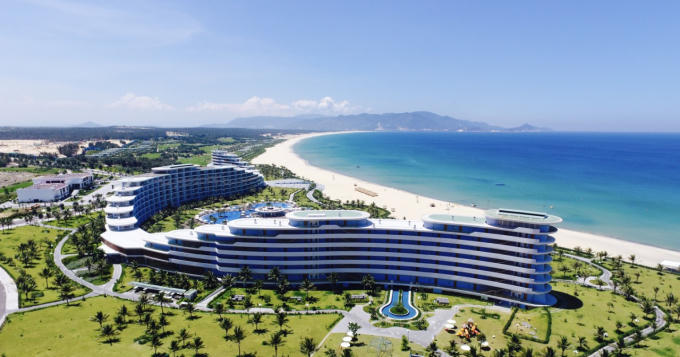 FLC Holiday mang đến kỳ nghỉ 5 sao tại các quần thể du lịch cao cấp nằm trong hệ thống.