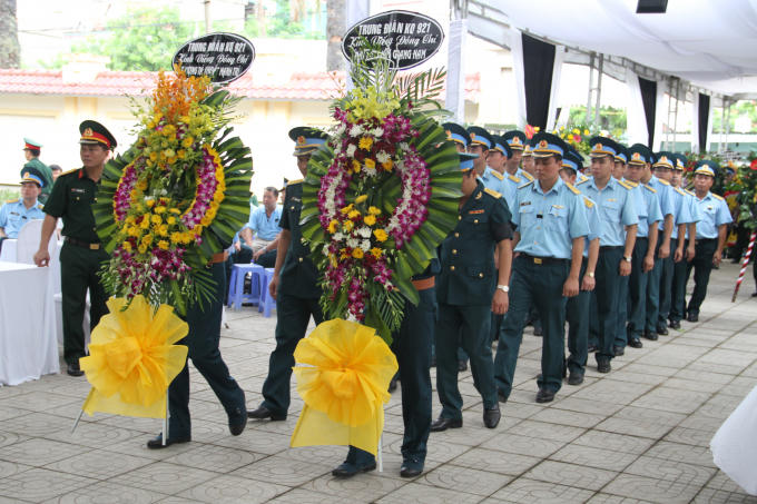 H&igrave;nh ảnh x&uacute;c động lễ viếng, truy điệu hai phi c&ocirc;ng Su-22 về nơi an nghỉ