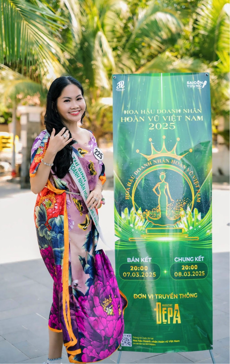Một số Hoa hậu của cuộc thi.
Th.s, Hoa hậu Lê Thị Thơ - chủ tịch cuộc thi trao sash và chụp ảnh cùng các thí sinh.
Á hậu Y Đức trao sash cho thí sinh và chụp ảnh lưu niệm.
Huấn luyện viên Catwalk - An Nhiên rạng rỡ trong buổi lễ trao sash.
Một số Hoa hậu của cuộc thi.
Th.s, Hoa hậu Lê Thị Thơ - chủ tịch cuộc thi trao sash và chụp ảnh cùng các thí sinh.
Á hậu Y Đức trao sash cho thí sinh và chụp ảnh lưu niệm.
Huấn luyện viên Catwalk - An Nhiên rạng rỡ trong buổi lễ trao sash.
Một số Hoa hậu của cuộc thi.
Th.s, Hoa hậu Lê Thị Thơ - chủ tịch cuộc thi trao sash và chụp ảnh cùng các thí sinh.
Á hậu Y Đức trao sash cho thí sinh và chụp ảnh lưu niệm.
Huấn luyện viên Catwalk - An Nhiên rạng rỡ trong buổi lễ trao sash.
Một số Hoa hậu của cuộc thi.
Th.s, Hoa hậu Lê Thị Thơ - chủ tịch cuộc thi trao sash và chụp ảnh cùng các thí sinh.
Á hậu Y Đức trao sash cho thí sinh và chụp ảnh lưu niệm.
Huấn luyện viên Catwalk - An Nhiên rạng rỡ trong buổi lễ trao sash.
Một số Hoa hậu của cuộc thi.
Th.s, Hoa hậu Lê Thị Thơ - chủ tịch cuộc thi trao sash và chụp ảnh cùng các thí sinh.
Á hậu Y Đức trao sash cho thí sinh và chụp ảnh lưu niệm.
Huấn luyện viên Catwalk - An Nhiên rạng rỡ trong buổi lễ trao sash.
Th.s, Hoa hậu Lê Thị Thơ - chủ tịch cuộc thi trao sash và chụp ảnh cùng các thí sinh.
Á hậu Y Đức trao sash cho thí sinh và chụp ảnh lưu niệm.
Huấn luyện viên Catwalk - An Nhiên rạng rỡ trong buổi lễ trao sash.
Th.s, Hoa hậu Lê Thị Thơ - chủ tịch cuộc thi trao sash và chụp ảnh cùng các thí sinh.
Á hậu Y Đức trao sash cho thí sinh và chụp ảnh lưu niệm.
Huấn luyện viên Catwalk - An Nhiên rạng rỡ trong buổi lễ trao sash.
Á hậu Y Đức trao sash cho thí sinh và chụp ảnh lưu niệm.
Huấn luyện viên Catwalk - An Nhiên rạng rỡ trong buổi lễ trao sash.
Huấn luyện viên Catwalk - An Nhiên rạng rỡ trong buổi lễ trao sash.